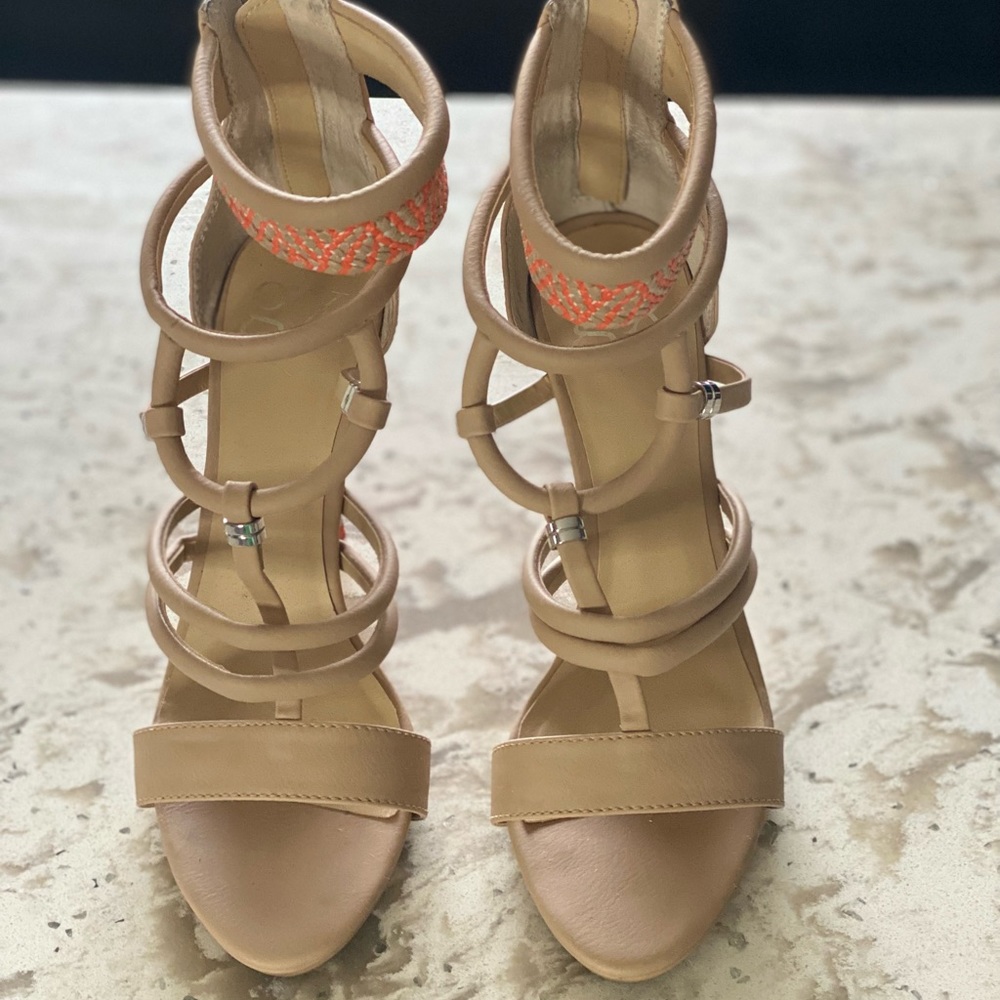GX by Gwen Stefani | Acacia | Beige & Orange|  size 8